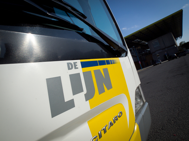 De Lijn bus